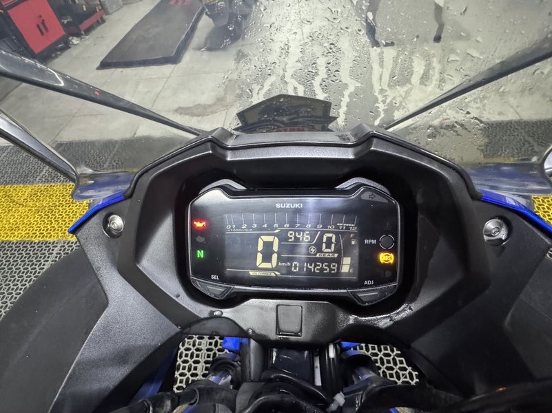 二手豪爵铃木GSX250R