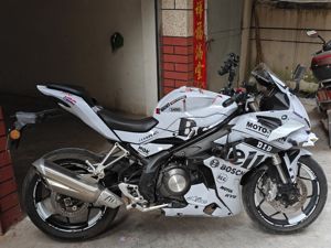 二手贝纳利龙卷风 Tornado 302R