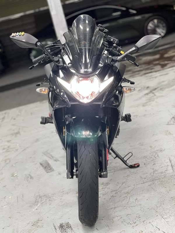 二手豪爵铃木GSX250R