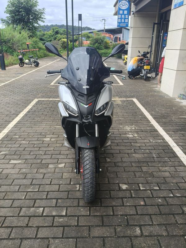二手阿普利亚SR GT 200