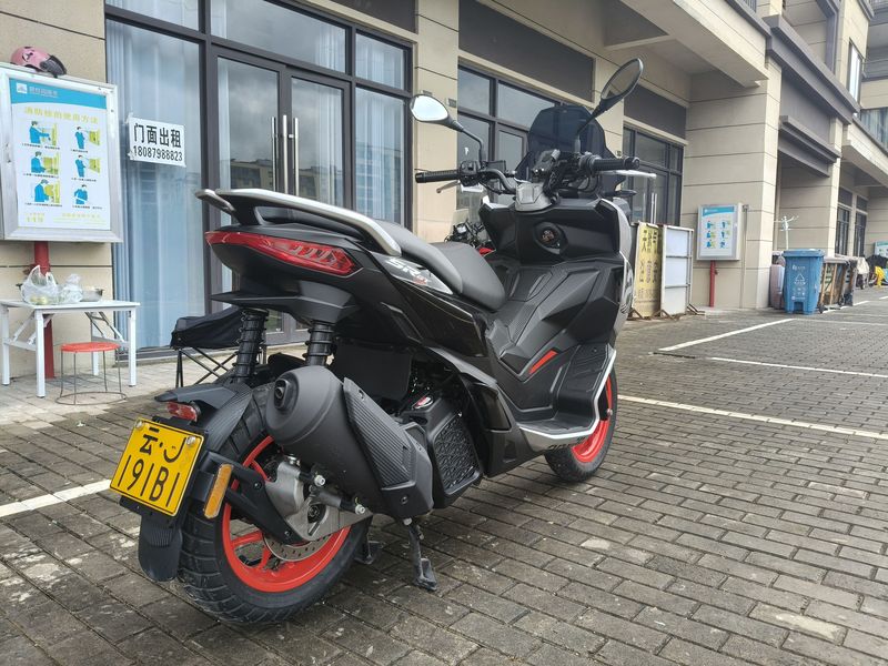 二手阿普利亚SR GT 200