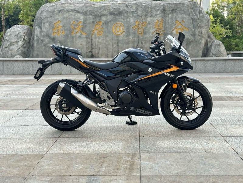 二手豪爵铃木GSX250R