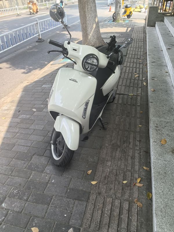 二手新大洲本田NS125LA