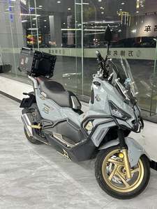 二手三阳哈士奇 Husky ADV150