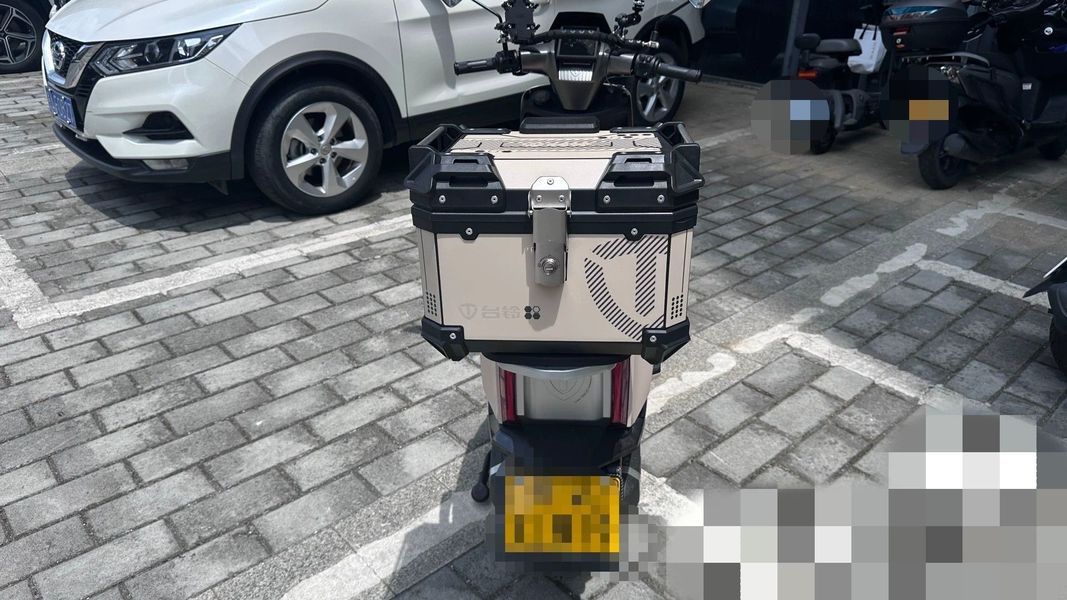 二手台铃火眼机甲1·赤兔