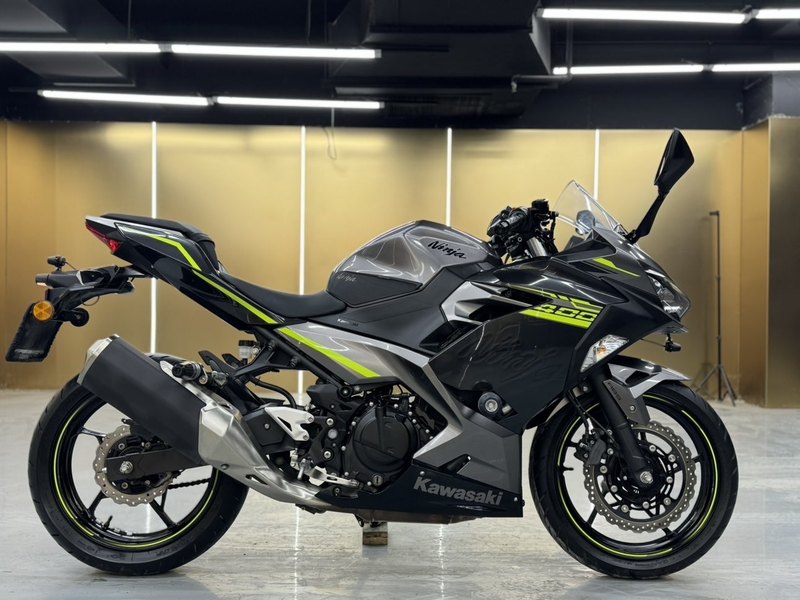 二手川崎Ninja 400