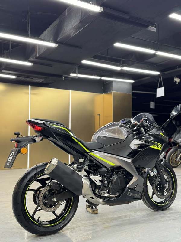二手川崎Ninja 400