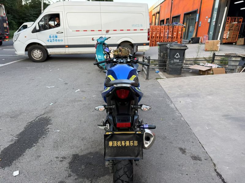 二手豪爵铃木GSX250R