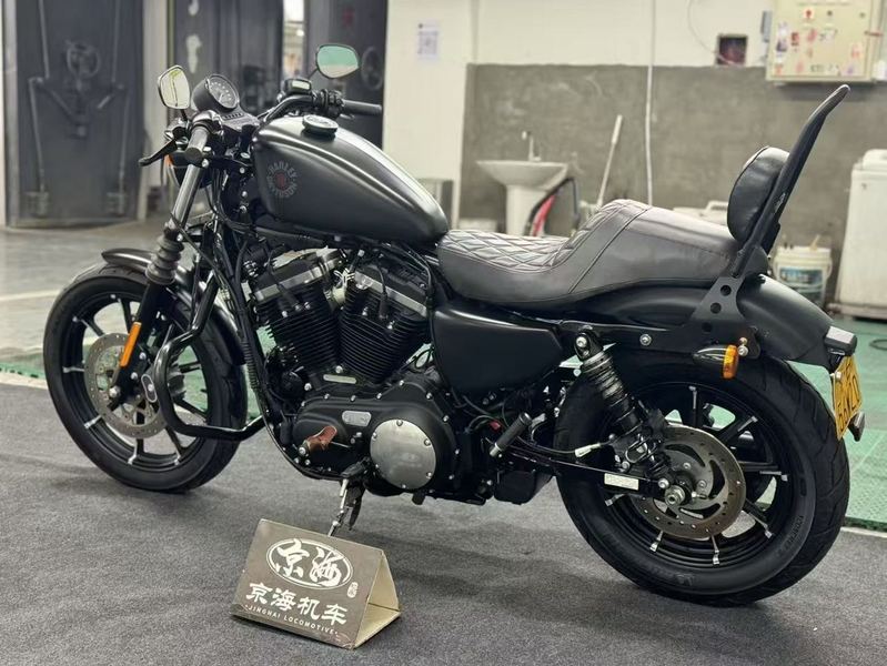 二手哈雷戴维森Iron883 硬汉