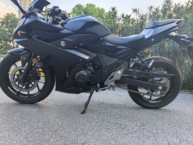 二手豪爵铃木GSX250R