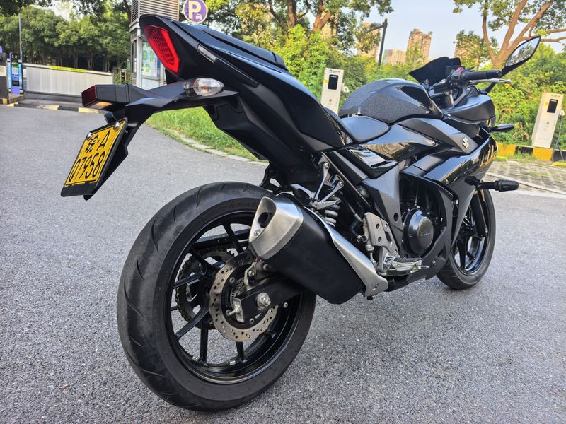二手豪爵铃木GSX250R