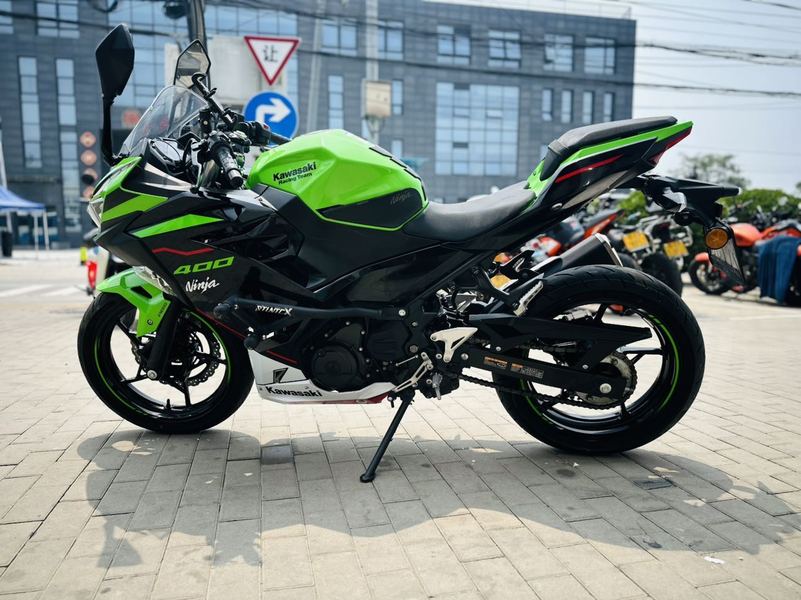二手川崎Ninja 400