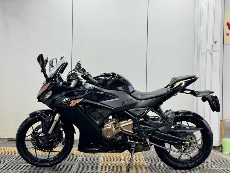 二手QJMOTOR赛250