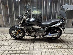 二手豪爵铃木骊驰 GW250
