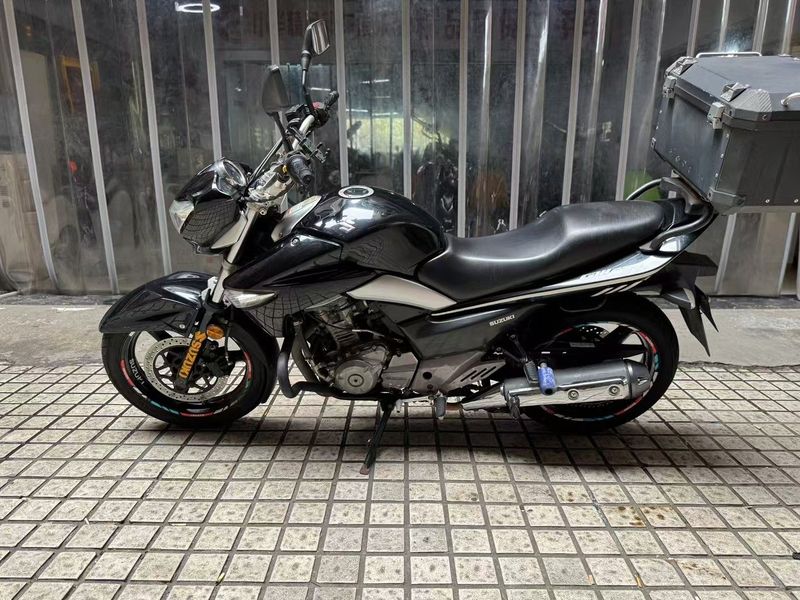 二手豪爵铃木骊驰 GW250