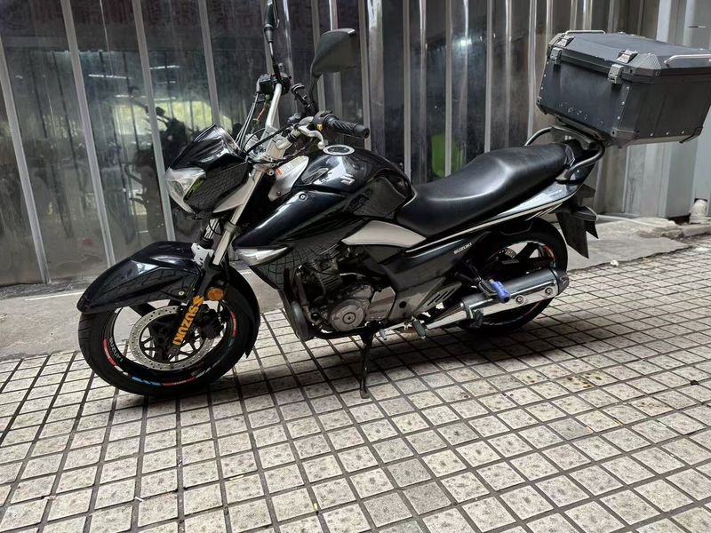 二手豪爵铃木骊驰 GW250