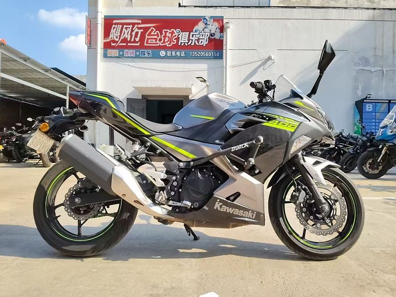 二手川崎Ninja 400