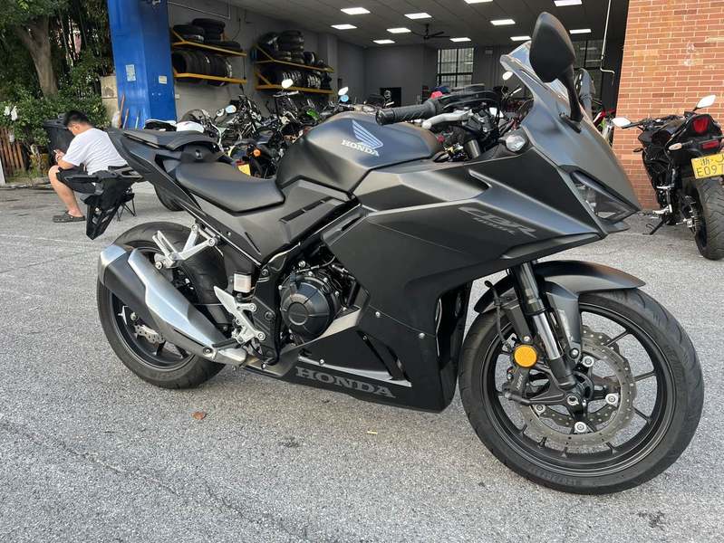 二手本田CBR400R