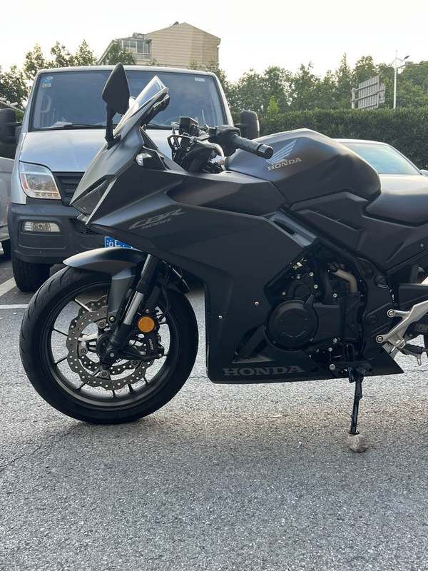 二手本田CBR400R