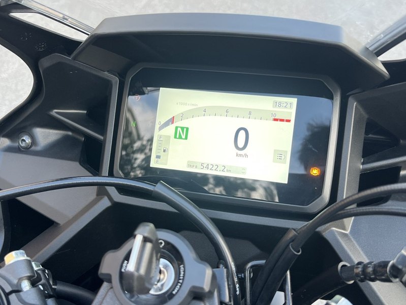 二手本田CBR400R