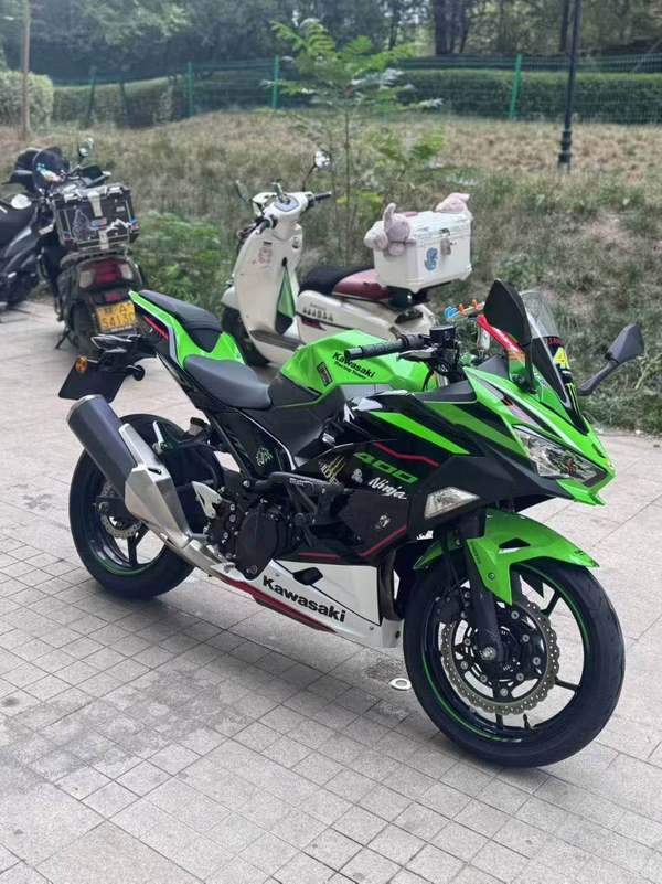 二手川崎Ninja 400