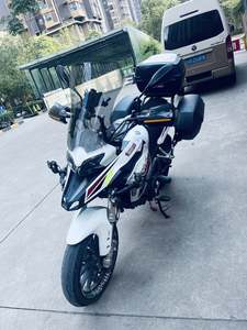 二手贝纳利金鹏 TRK251