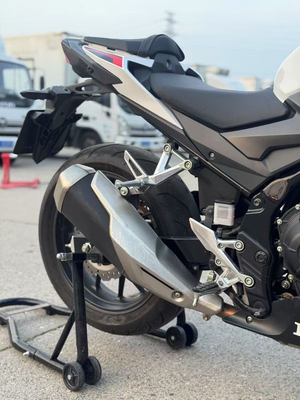 二手本田CBR400R