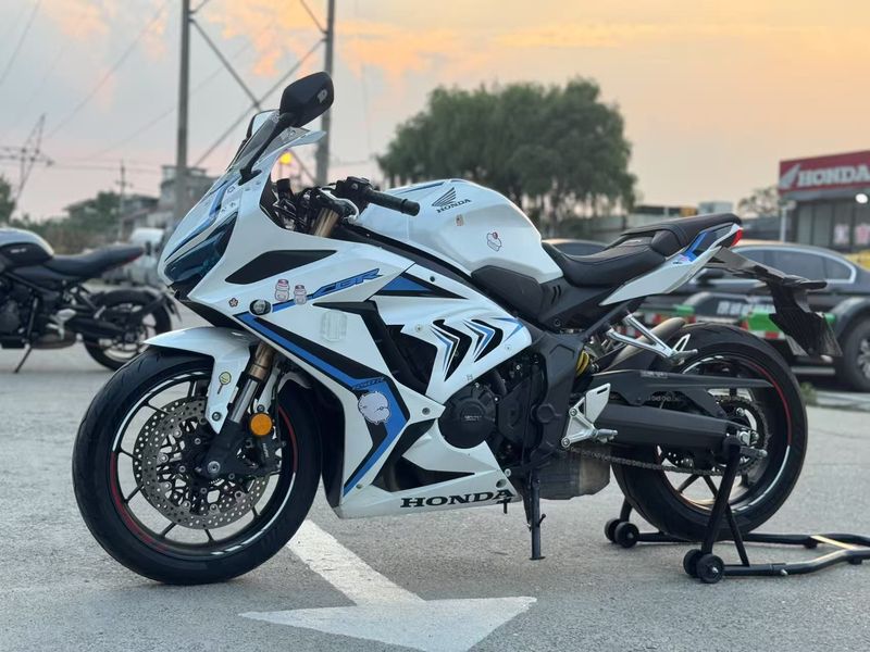二手本田CBR650R