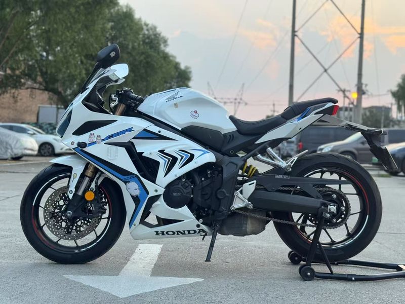 二手本田CBR650R