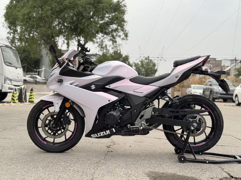 二手豪爵铃木GSX250R