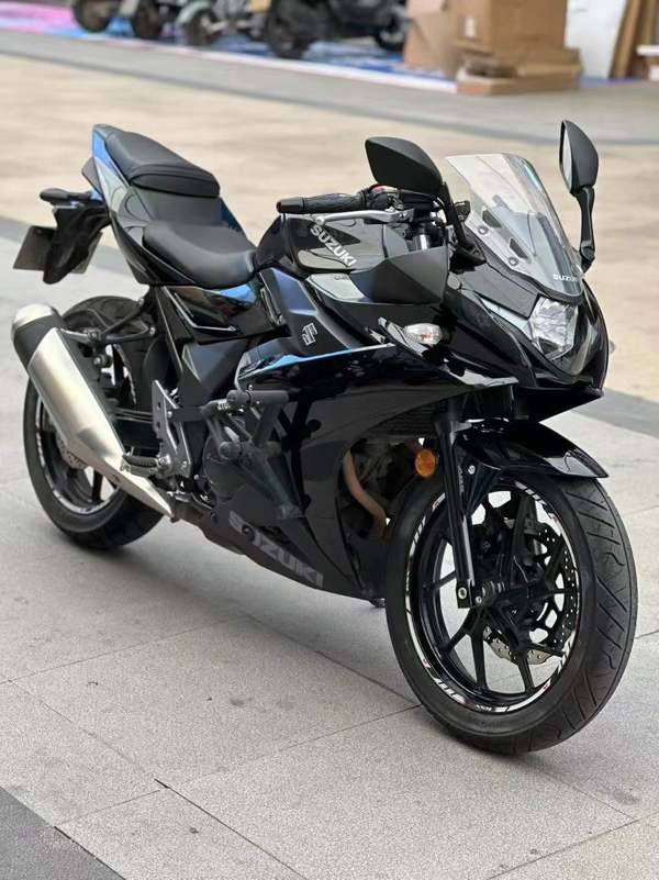 二手豪爵铃木GSX250R