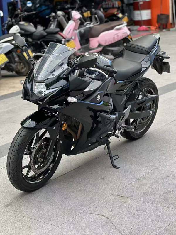 二手豪爵铃木GSX250R