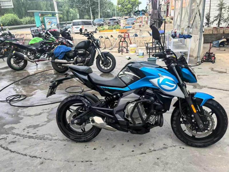 二手春风650NK