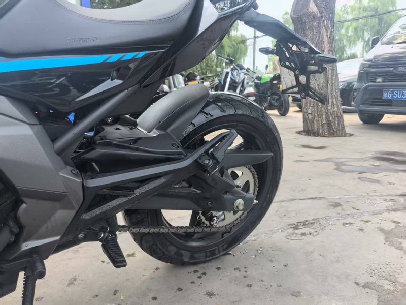 二手春风650NK