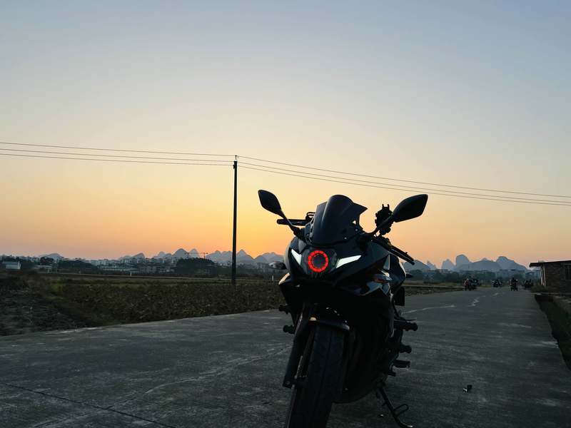 二手豪爵铃木GSX250R