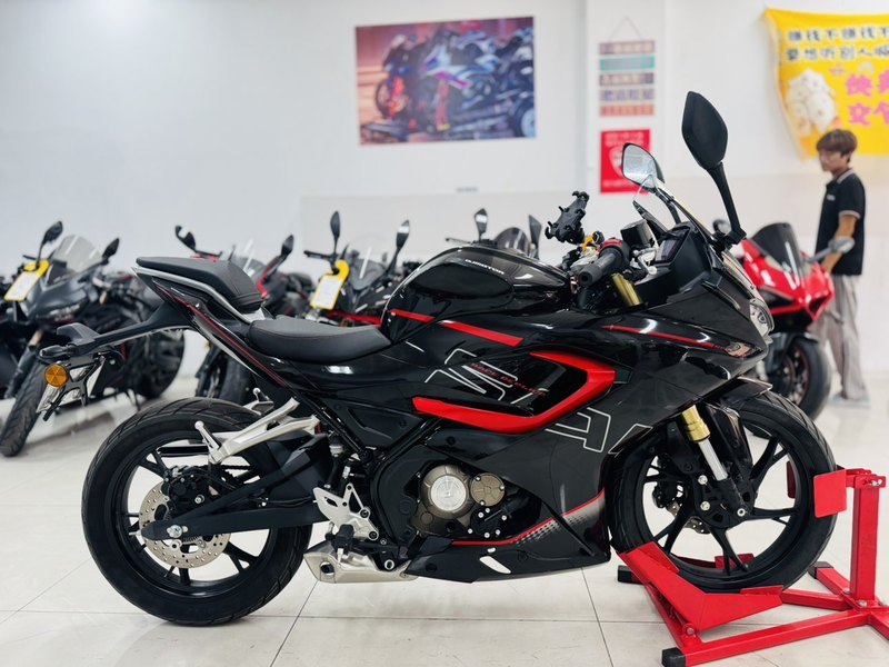 二手QJMOTOR赛150