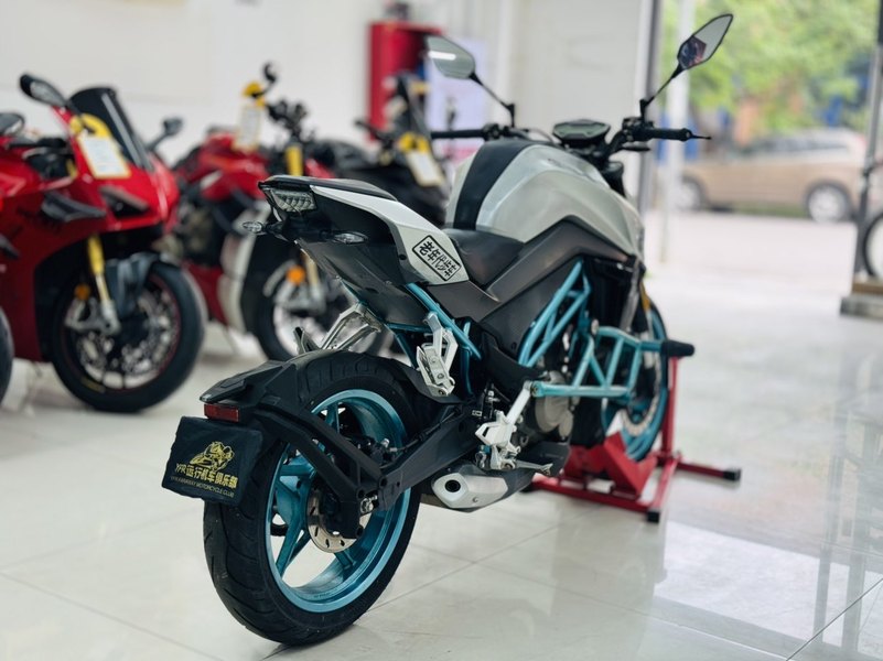 二手春风250NK