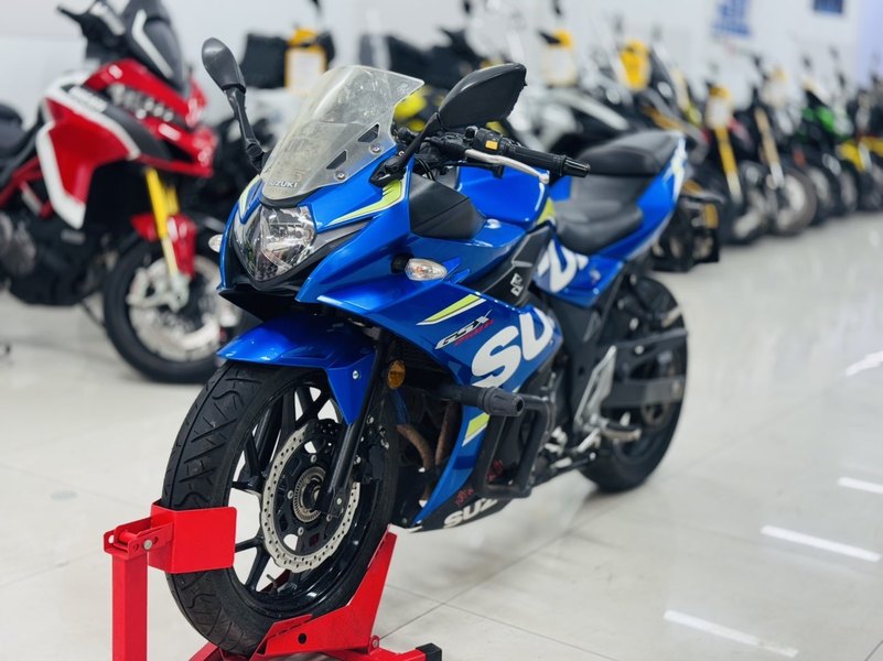 二手豪爵铃木GSX250R