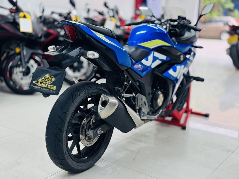 二手豪爵铃木GSX250R