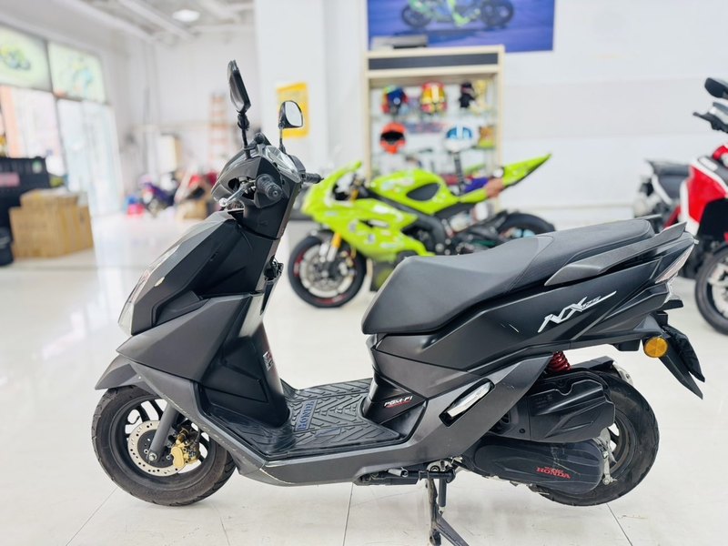 二手五羊本田NX125