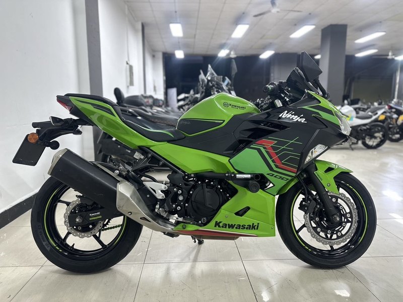 二手川崎Ninja 400