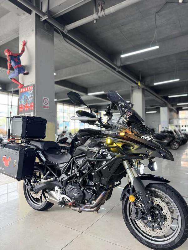 二手贝纳利金鹏 TRK502