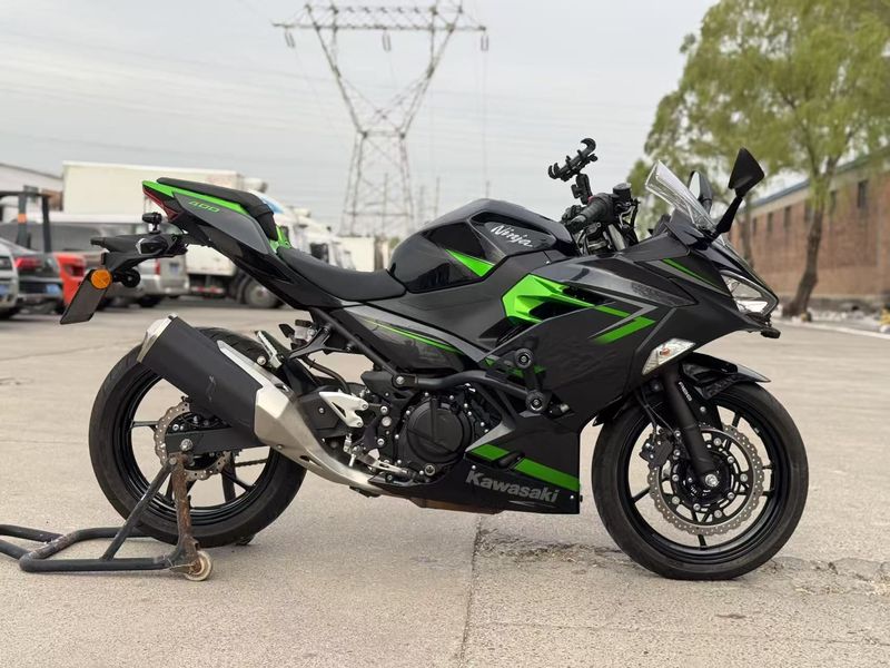 二手川崎Ninja 400