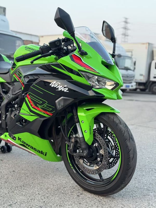 二手川崎ZX-4R