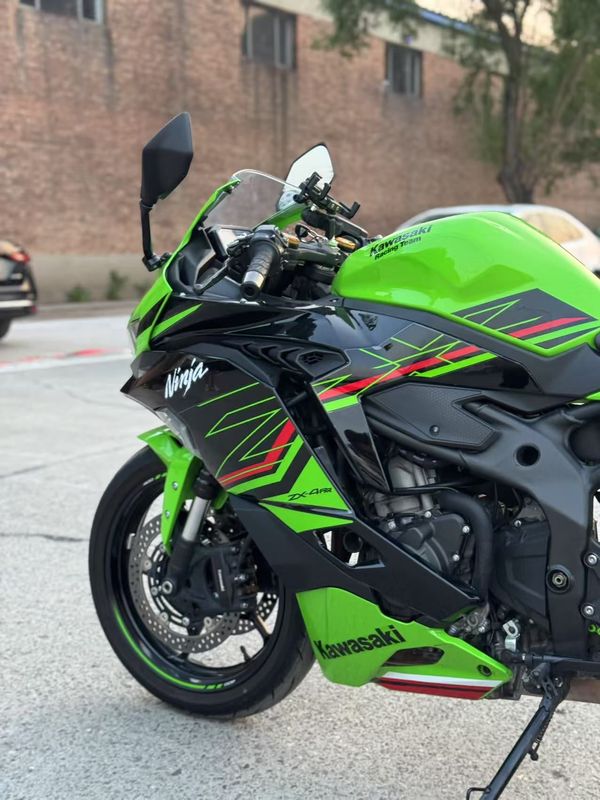 二手川崎ZX-4R