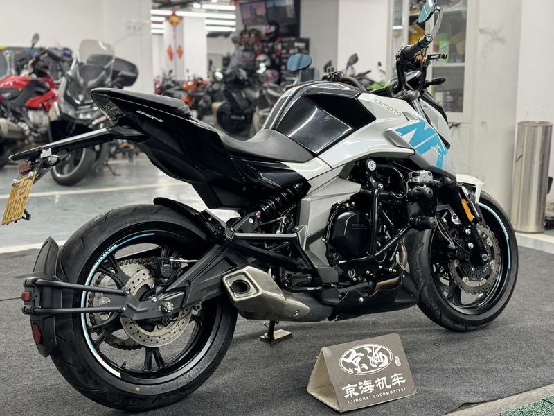 二手春风400NK