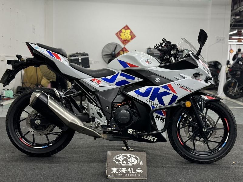 二手豪爵铃木GSX250R