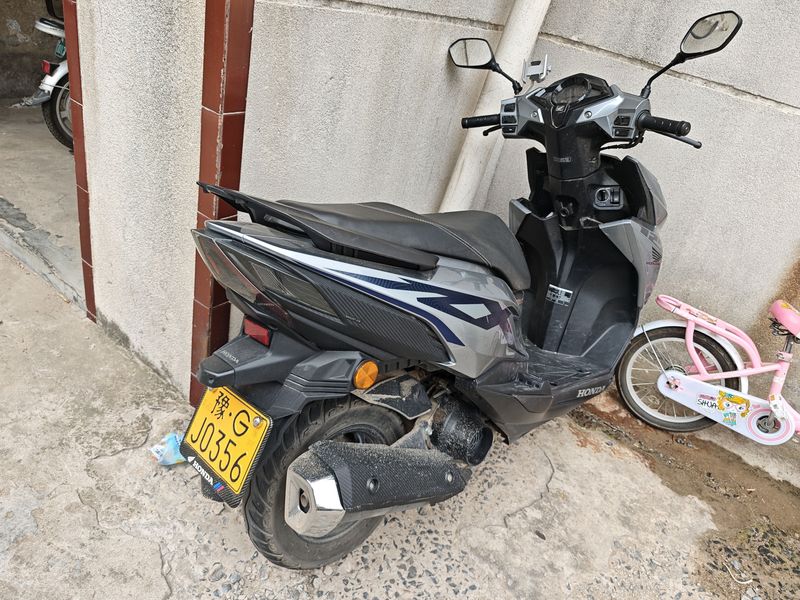 二手新大洲本田裂行 RX125Fi