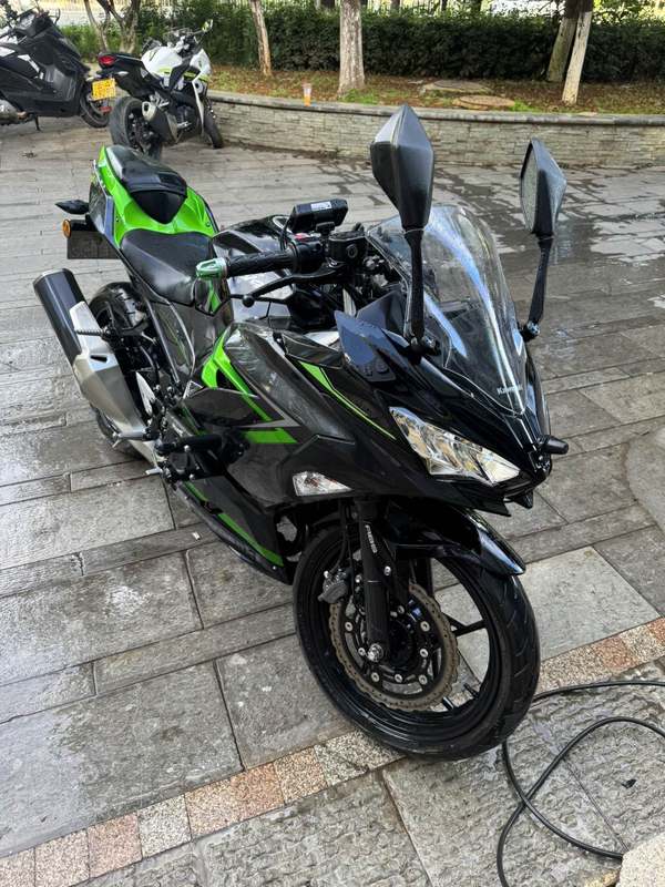 二手川崎Ninja 400