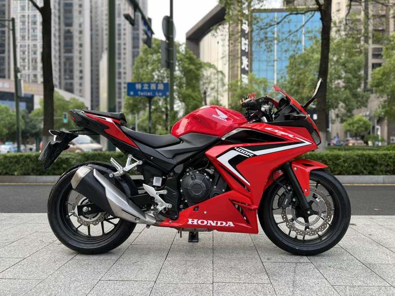 二手本田CBR400R